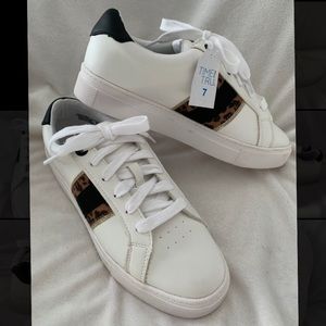 Time and Tru Leopard Animal Print Fashion Sneakers